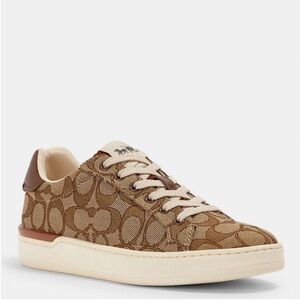 Coach Clip Low Top sneakers in signature canvas with leather | Size 7.5